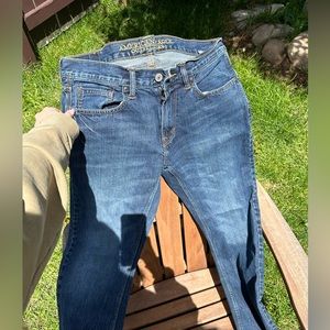 Medium Wash American Eagle Jeans